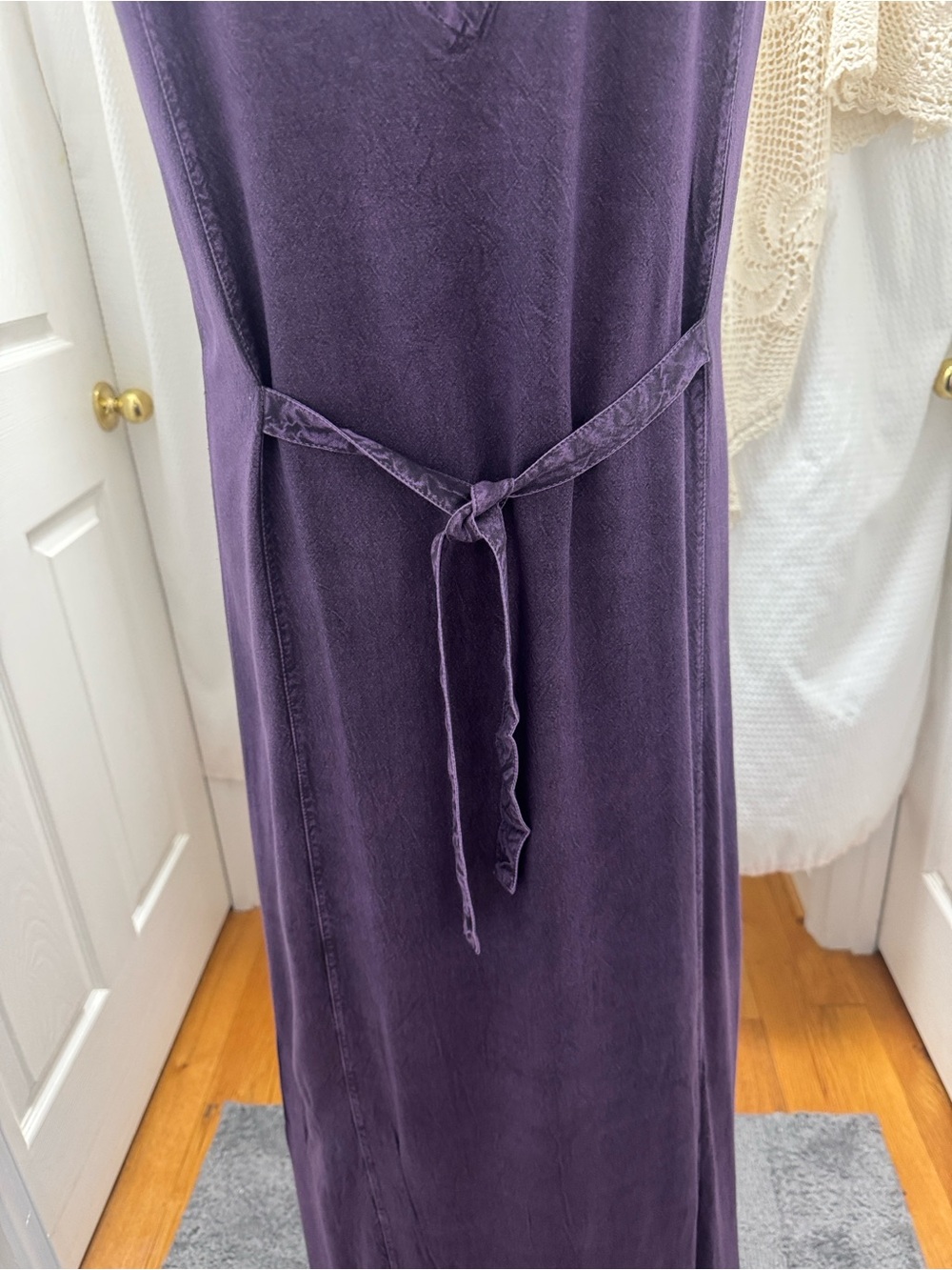 V-neck Vintage 100% Viscose Embroidered Purple Maxi Dress - Picture 9 of 14